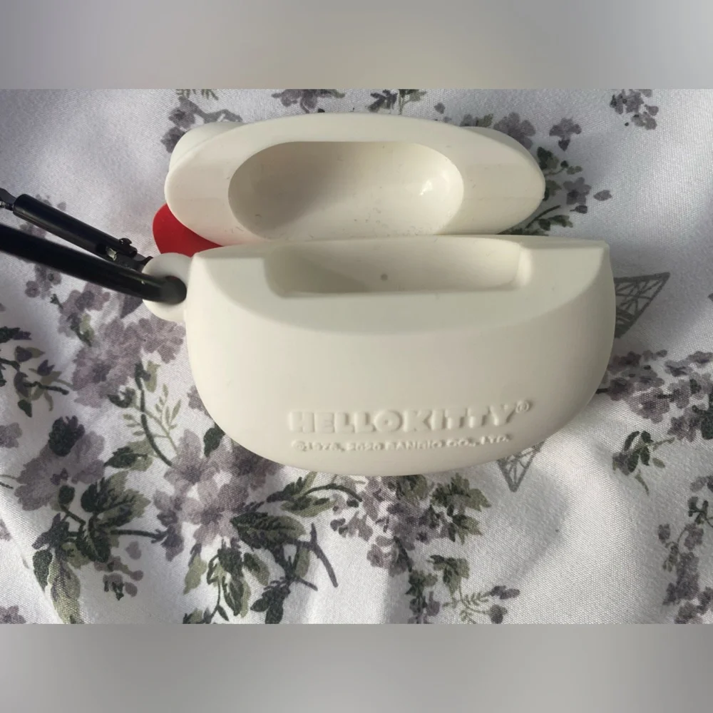 Hello Kitty White Silicone Case with Red Bow